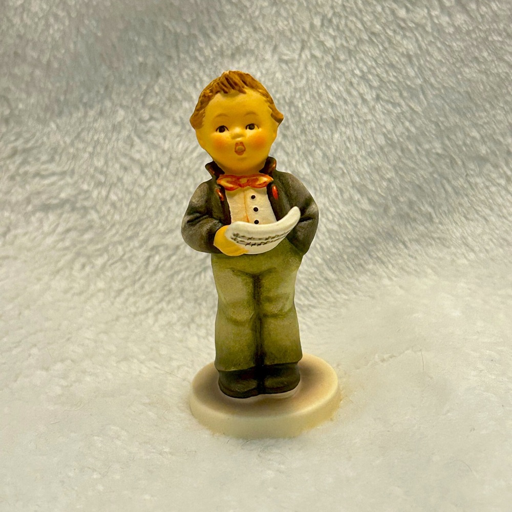 1985 Goebel porcelain figurine